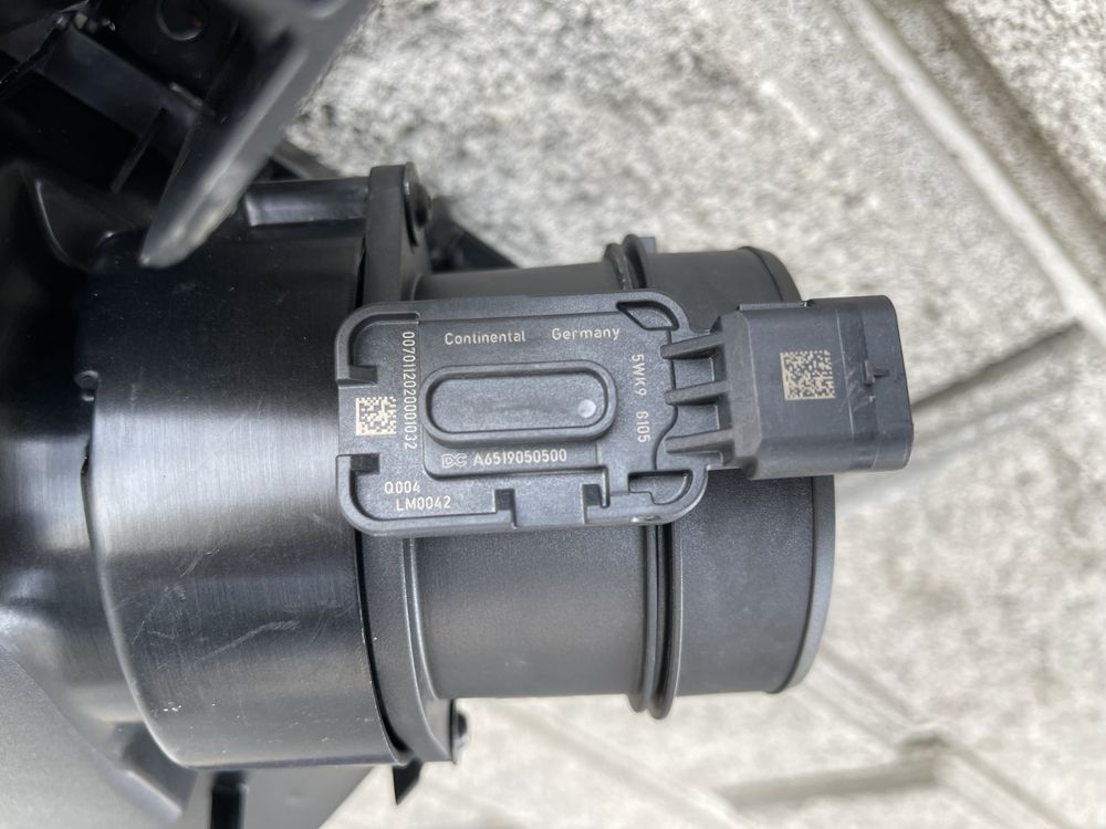 Корпус повітряного фільтру Mercedes Sprinter 2.0CDI W907 OM654