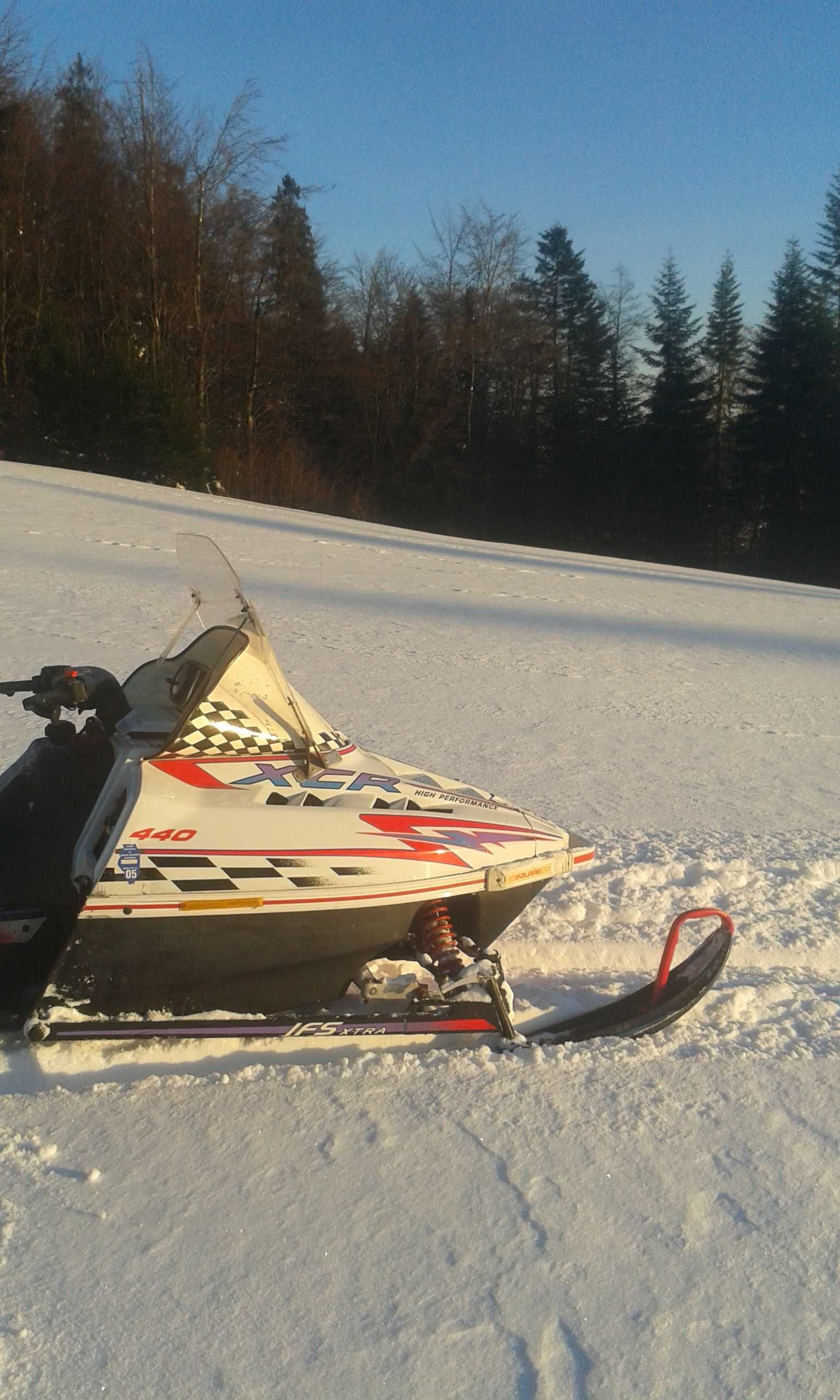 Skuter śnieżny Polaris 440xcr sprzedam lub zamienię na quada