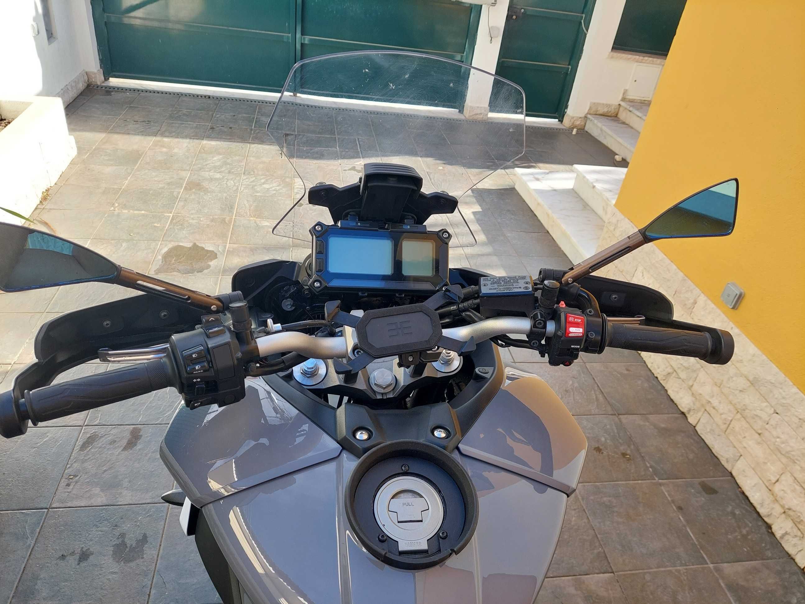 Tracer 900 de 2018 com 26000 Km