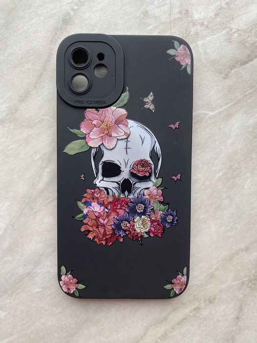 Чохли на айфон 11