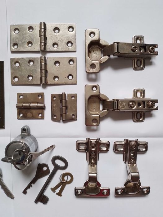 Мебельная фурнитура одним лотом!