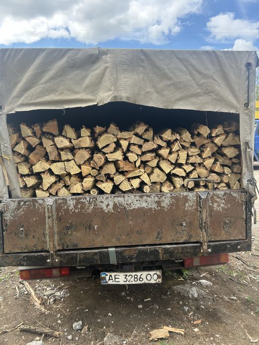 Дрова твердих порід | Метрові або колоті | Акація, берест, клен, ясень