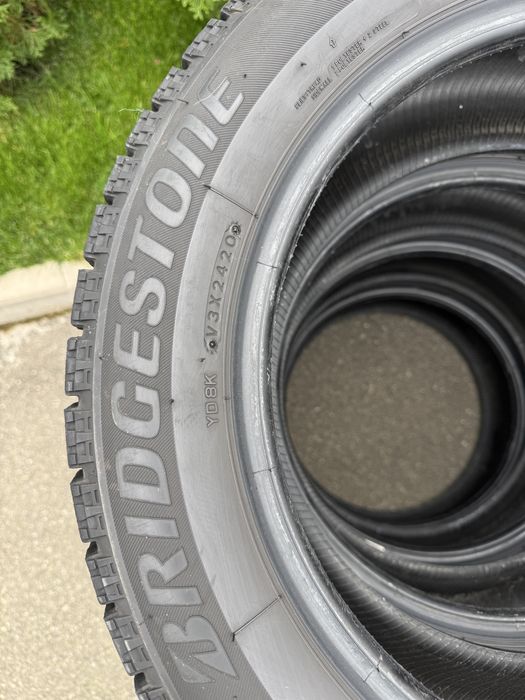 Зимова гума Bridgestone 205/55/16