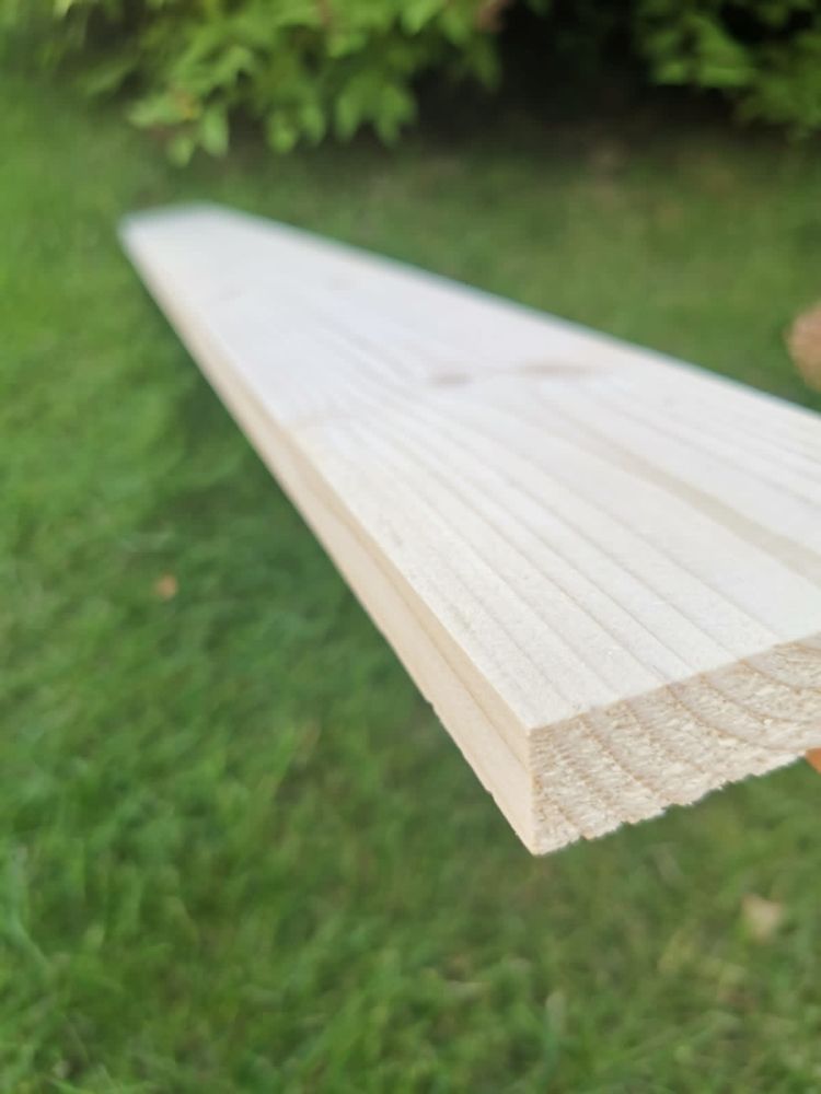 Deska strugana 18x90 ŚWIERK PRODUCENT, heblowana, szlifowana, sucha