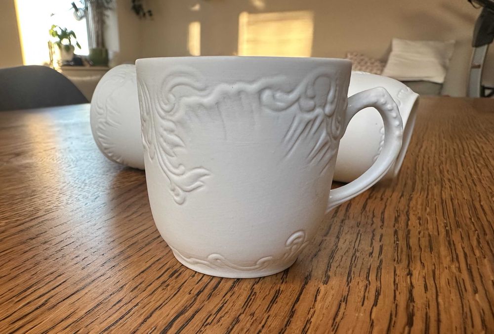 Filiżanki porcelana - 8 sztuk