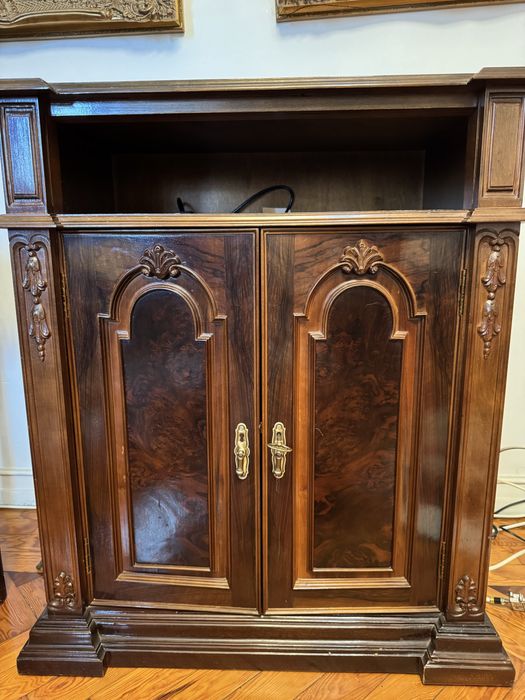 Movel TV madeira maciça