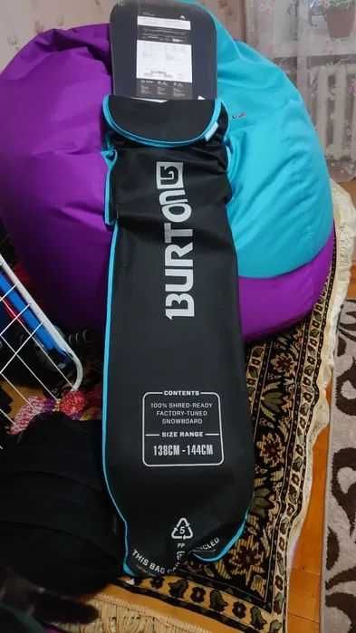 Продаю новый сноуборд Burton Social 142 и три доски б\у (на фото)