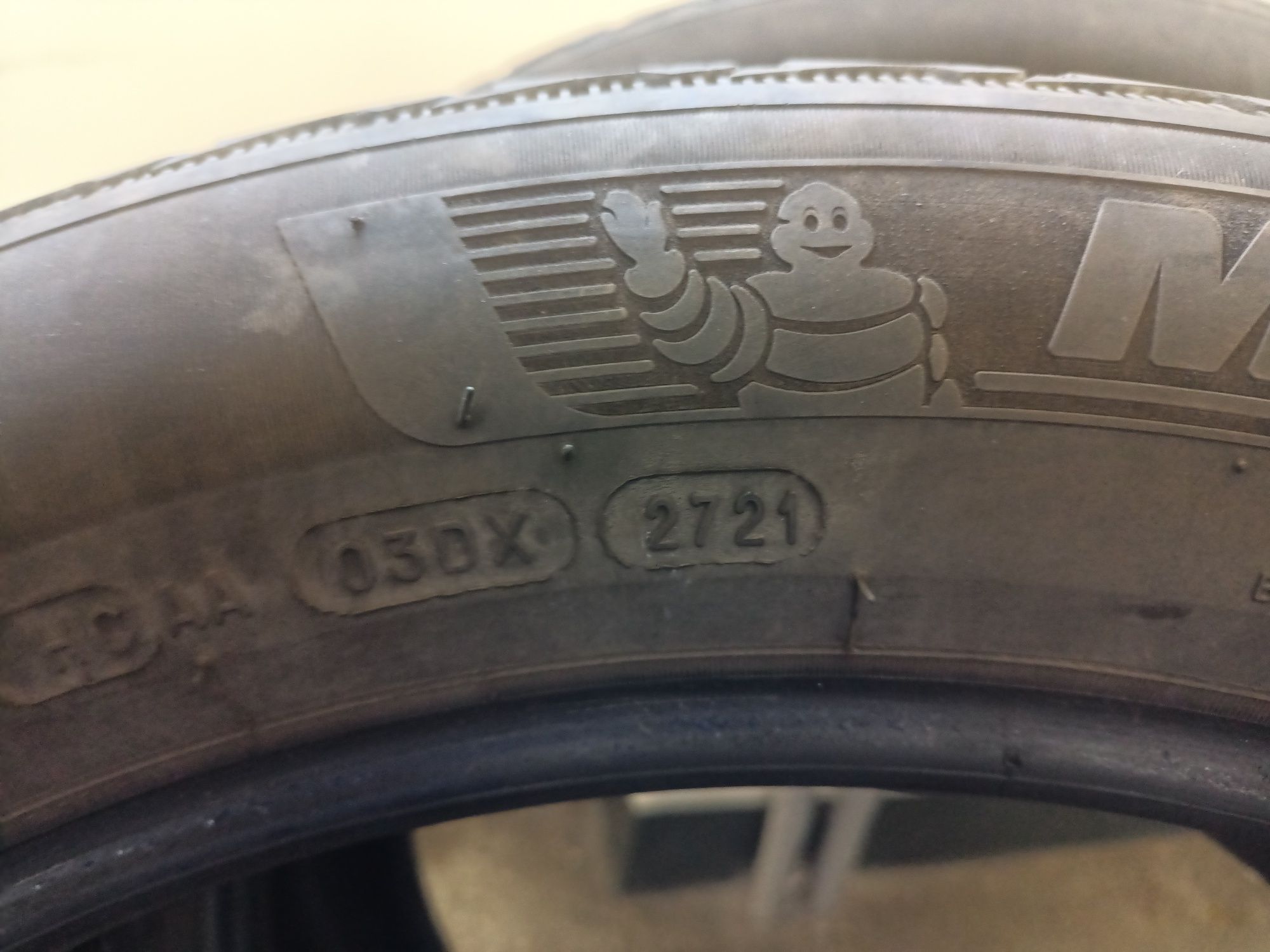 Opony zimowe Michelin 255x45x20