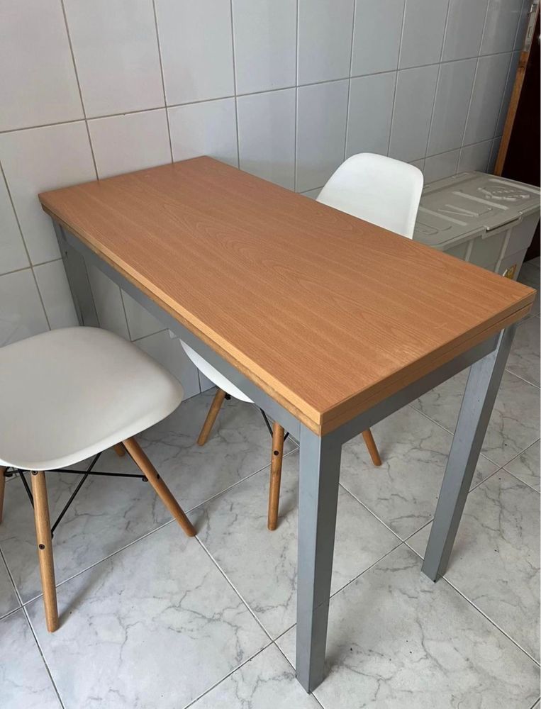 Mesa extensivel c/tampo madeira