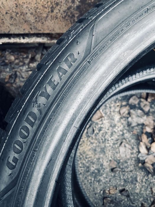 235 35 19 Goodyear Perfomance + 85%