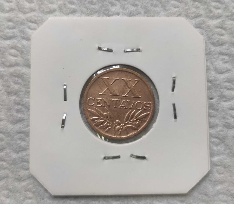 Moeda XX Centavos 1948 - Excelente