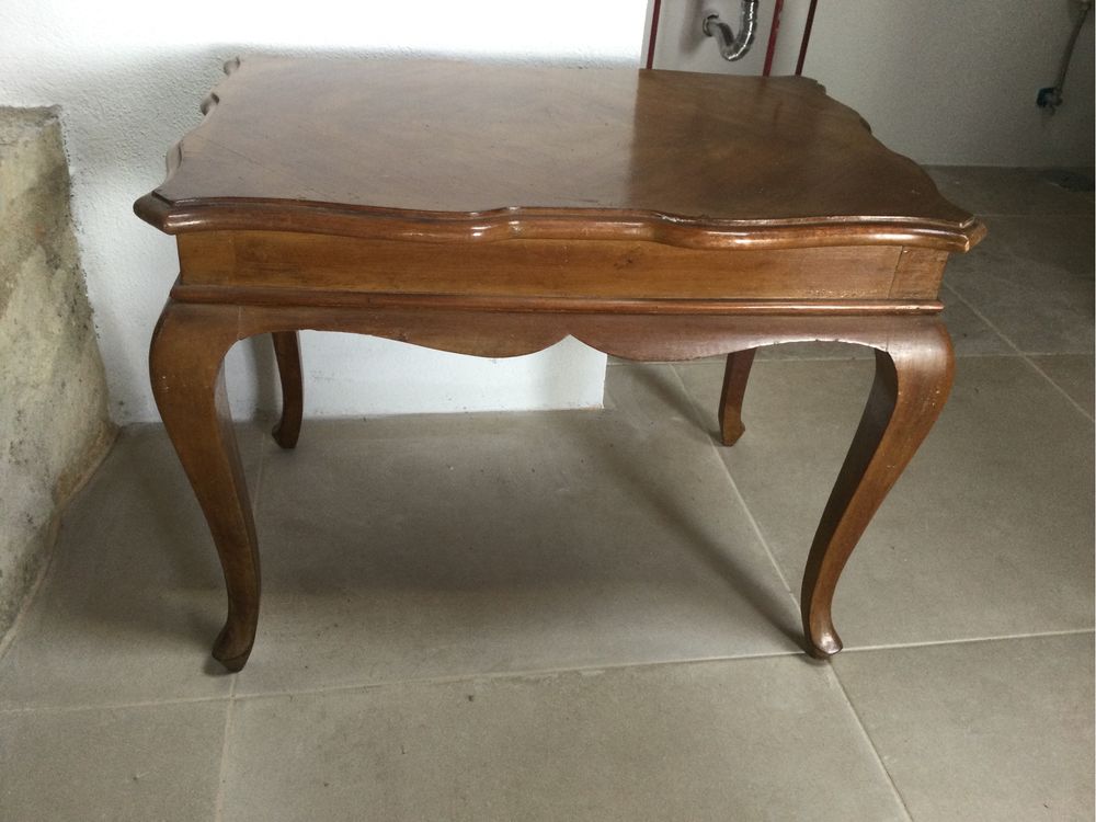 Mesa de apoio em madeira