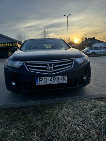 Honda accord uszkodzona