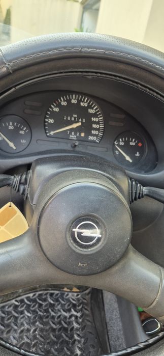 Opel corsa B - 1150€