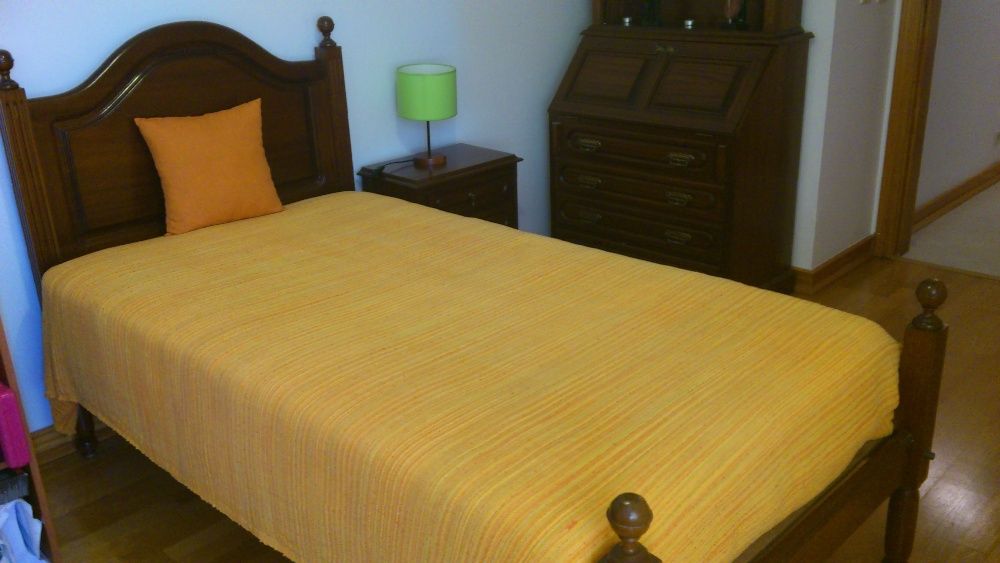 Cama+escrivaninha+mesa de cabeceira mogno mod."revista"