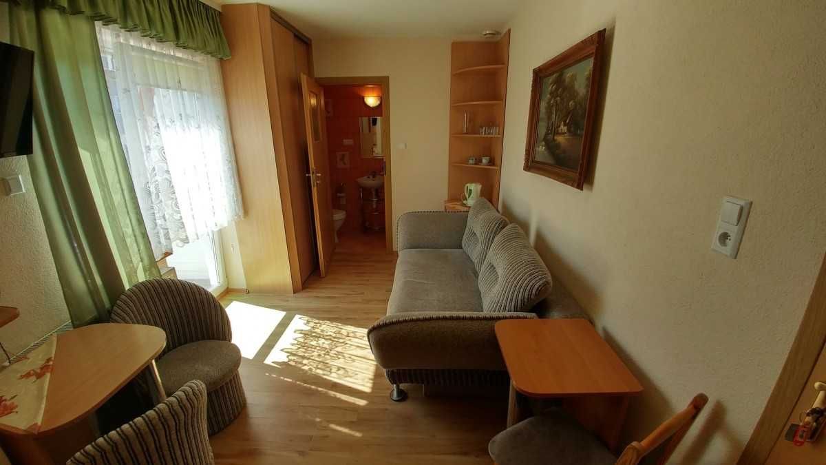 Darłowo, Darłówko, pokoje, noclegi, wczasy parking gratis, KONTAKT tel