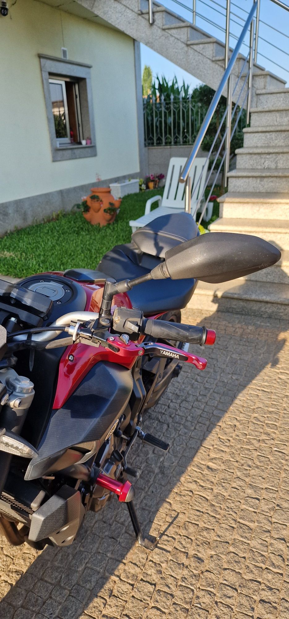 Yamaha MT 07 - como Nova
