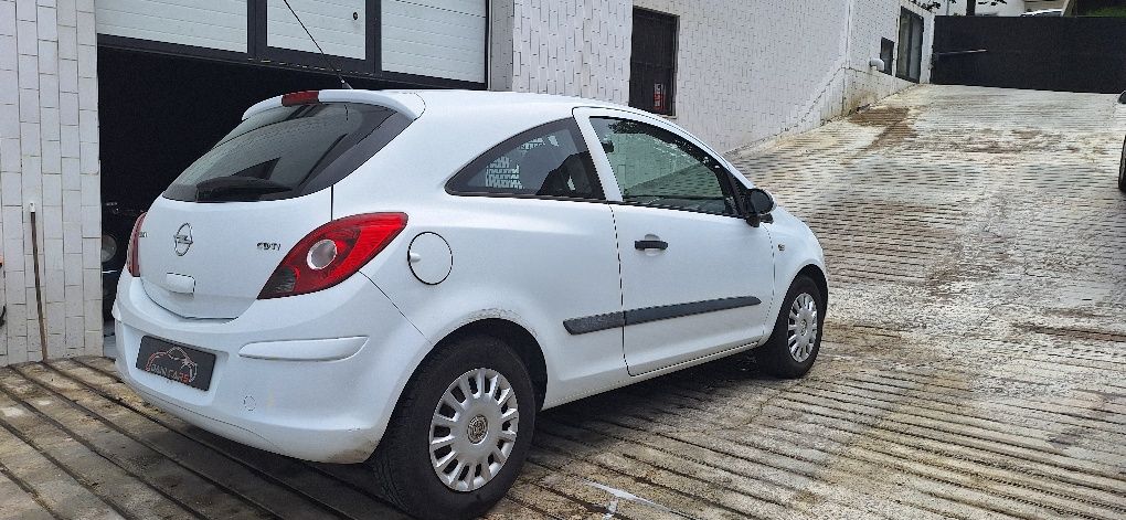 Opel corsa 1.3 cdti