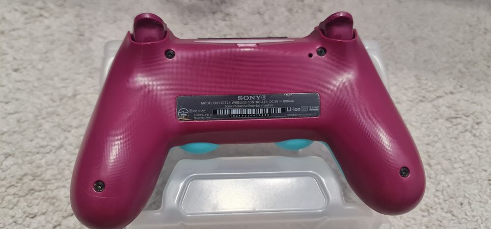 Pad ps4 ori z Japonii  Bardzo dobry stan