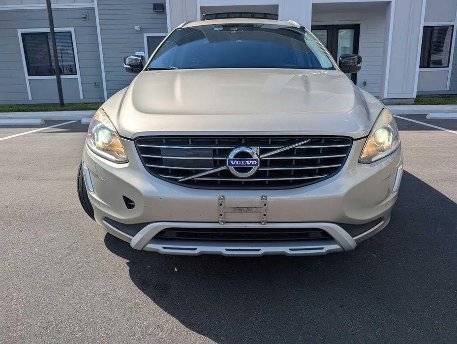 Volvo XC60 T5 Dynamic      2017