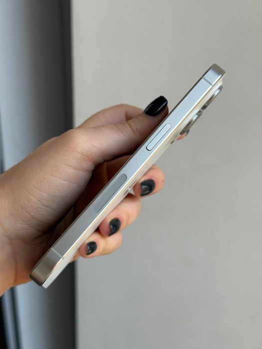 Apple iPhone 15 Pro 128GB White. Neverlock. Esim