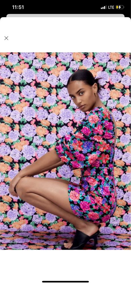 ZARA сукня в квітковий принт