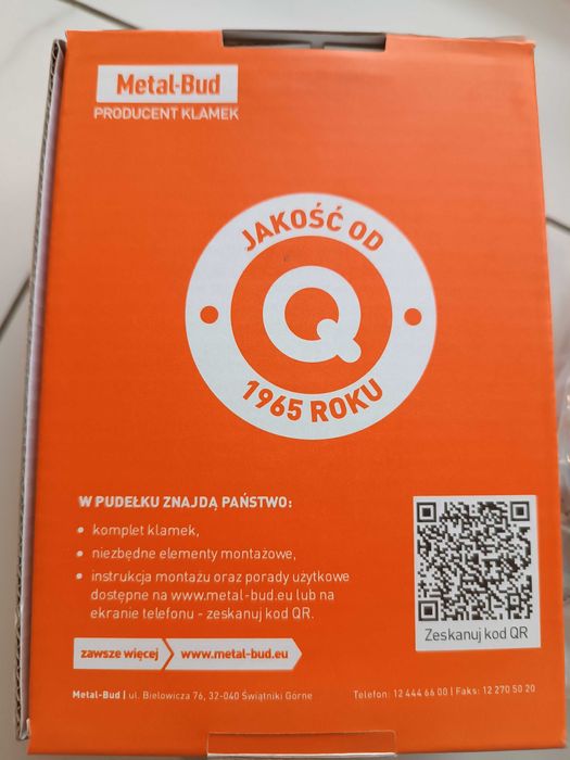 Klamka drzwiowa kwadratowy szyld