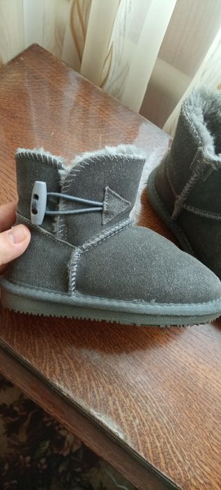 Угги  зимние сапожки для девочки