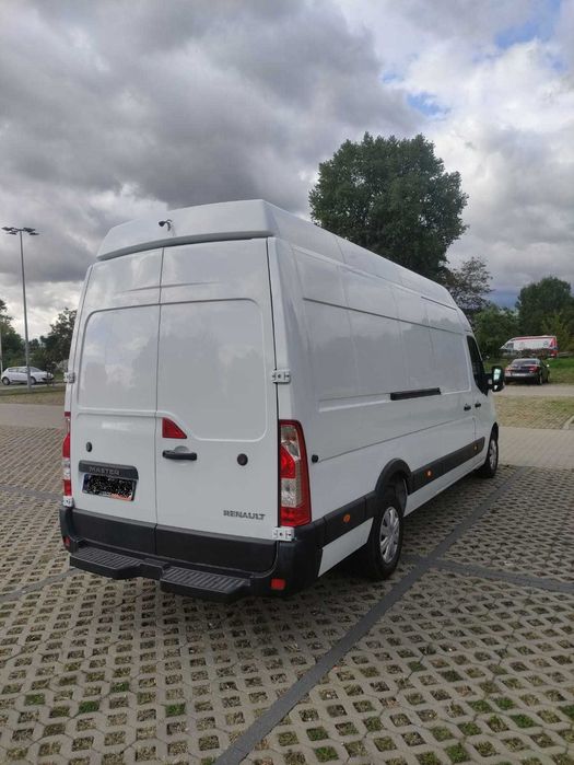 Wypożyczalnia busów dostawczak blaszak wynajem przeprowadzki