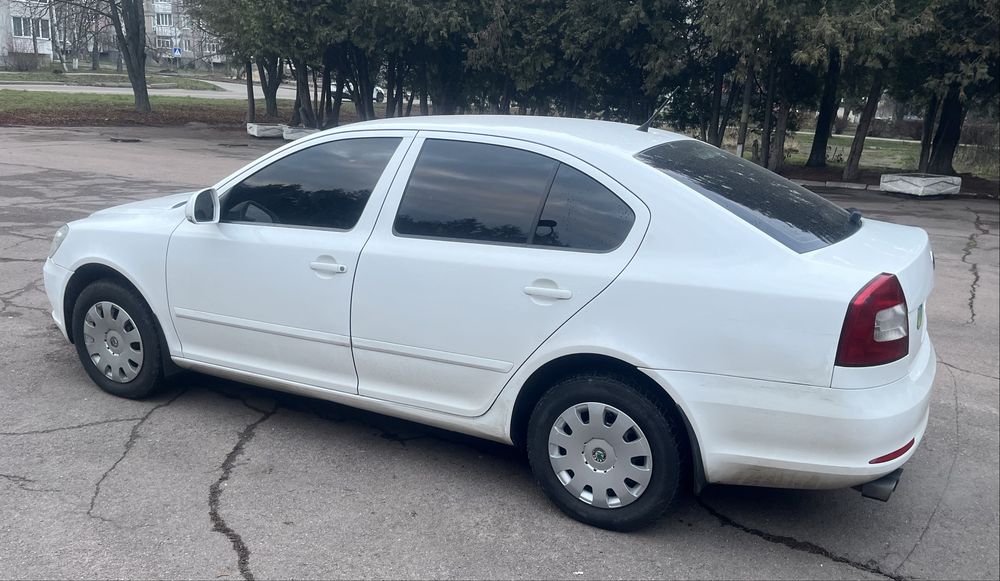 SKODA OCTAVIA A5-2012 р.1,6 Газ-бензин