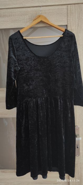 Sukienka welurowa C&A L wieczorowa