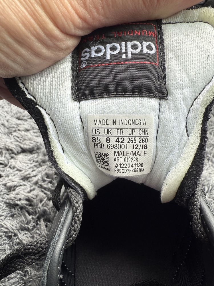 Копачки сороконіжки кросівки Adidas