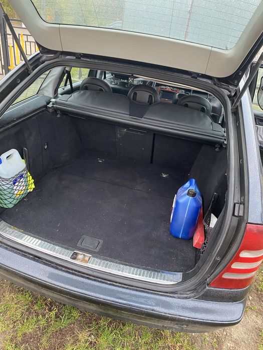 Mercedes-Benz W203