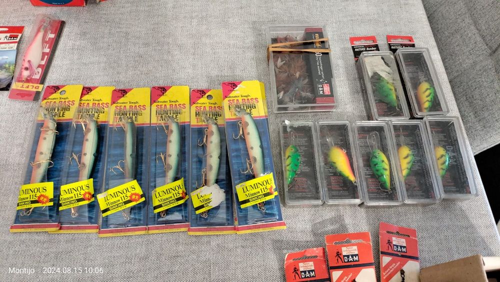 Vários utensílios para pesca