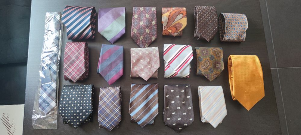 Gravatas - diversas marcas