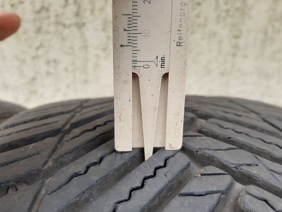 4x Opony całoroczne 215/45R17 Hankook Kinergy 4S² 2022r 7mm