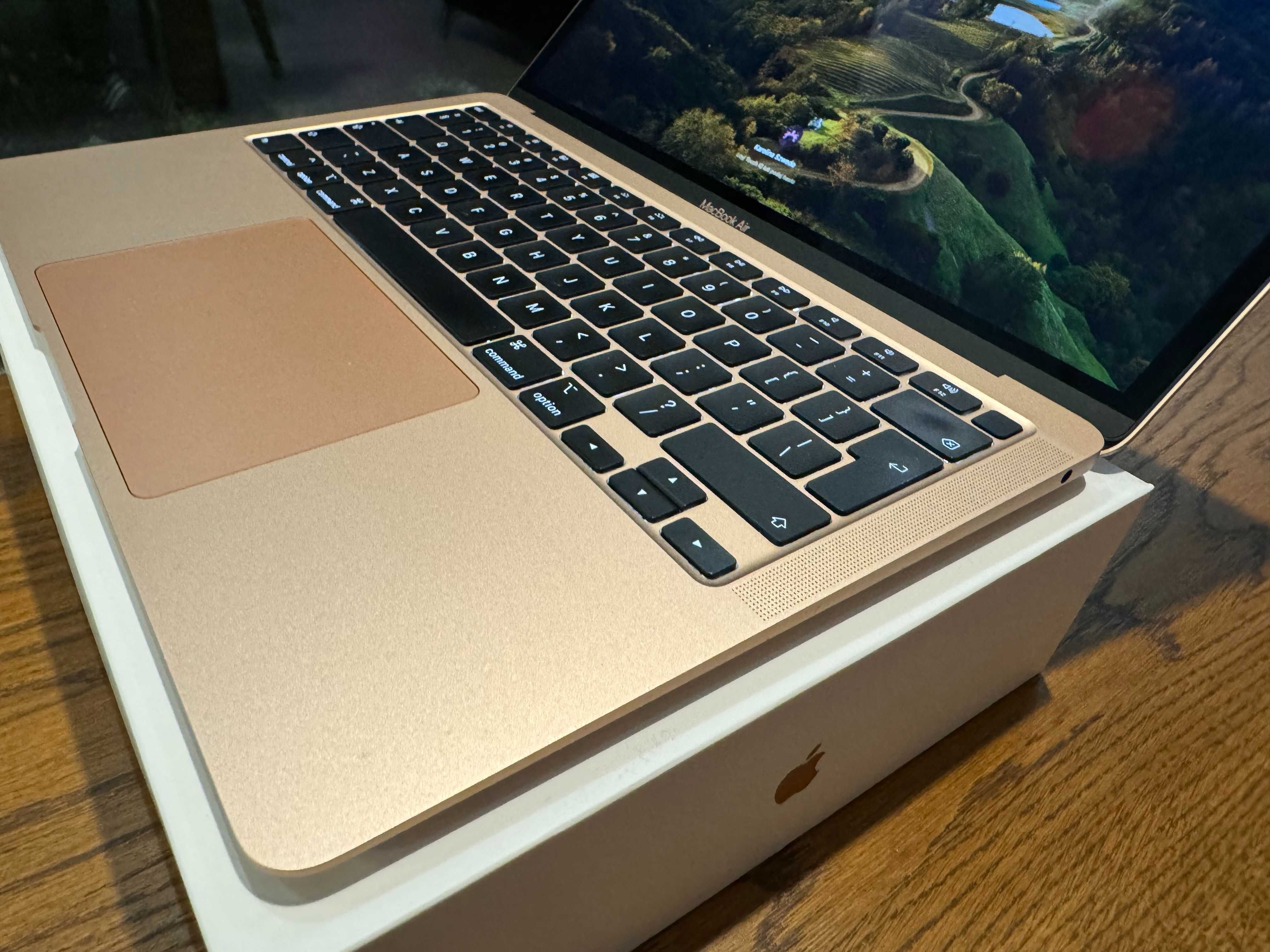 MacBook Air 13" 2020 Intel i7 1.2 GHz, 16 GB RAM, 1 TB SSD