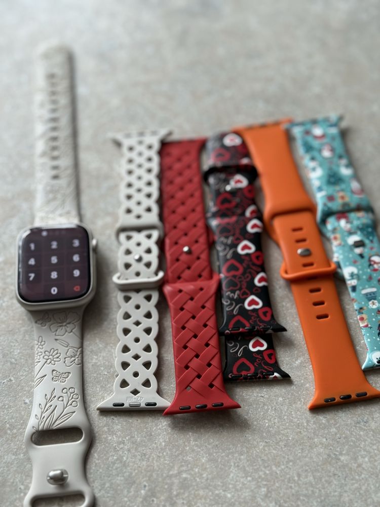 Apple watch S 9 ,koperta aluminowa kolor Ksieżycowa poświata  45 mm