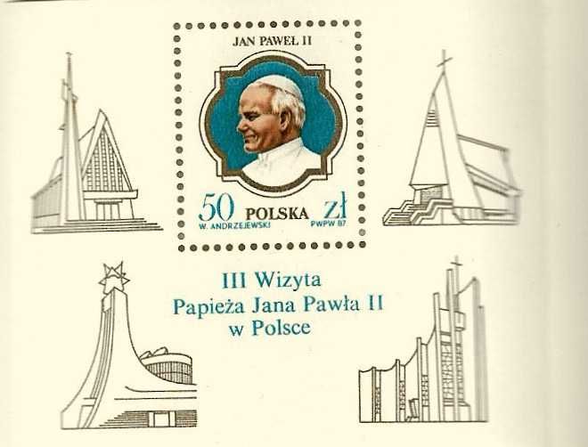 Zestaw poświęcony wizytom Jana Pawła II w Polsce w Polsce i Koszalinie