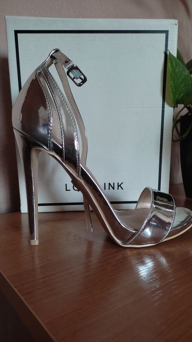 Срібні босоніжки Lost Ink