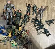 Іграшкові пласмасові солдатики, набір