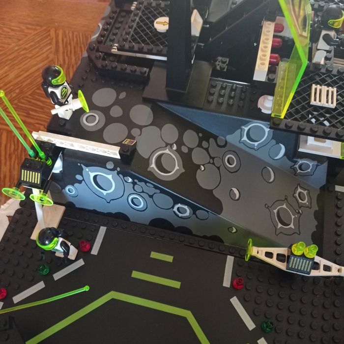 Kolekcja Lego Blacktron 6988 lata 90 Space 6981