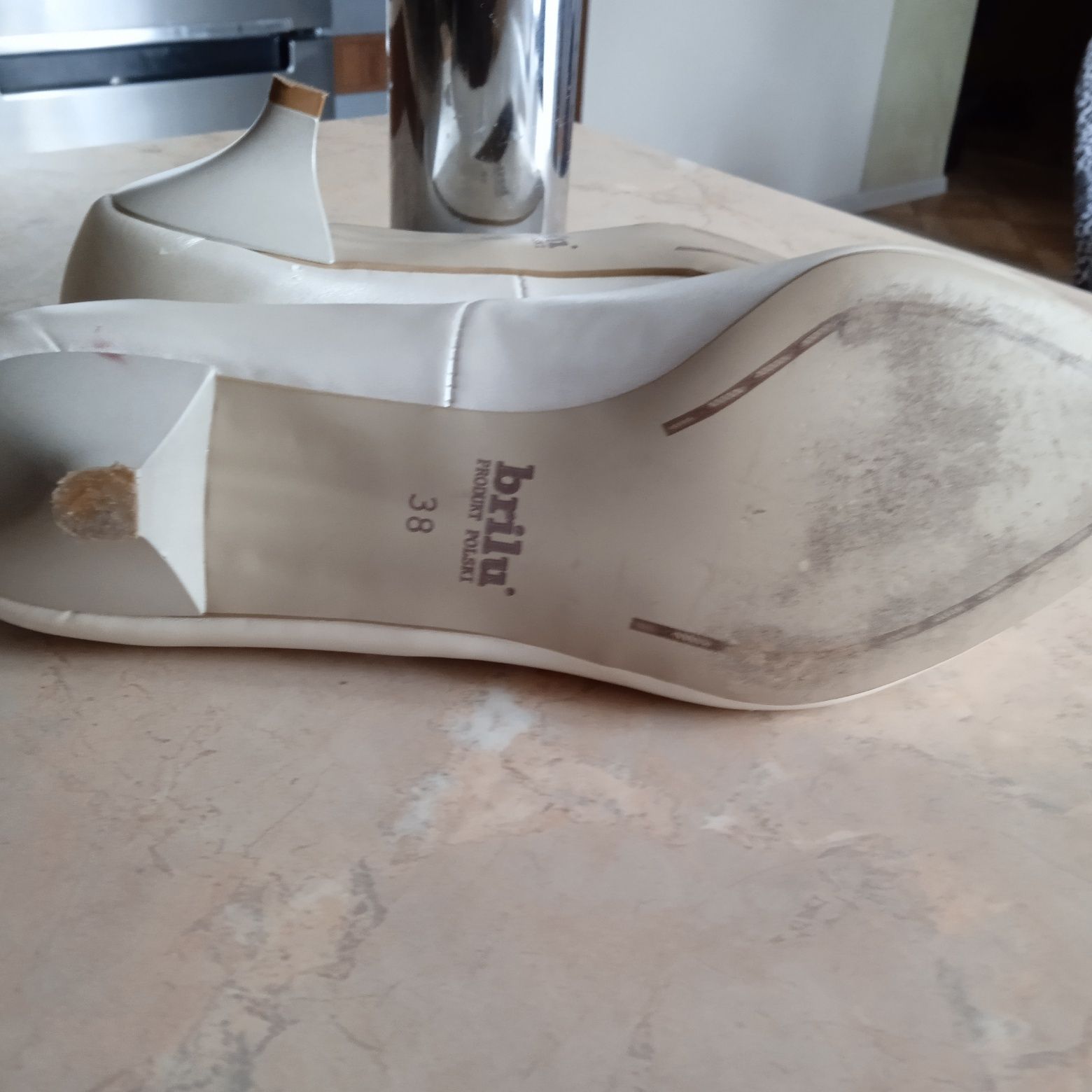 Sprzedam buty damskie