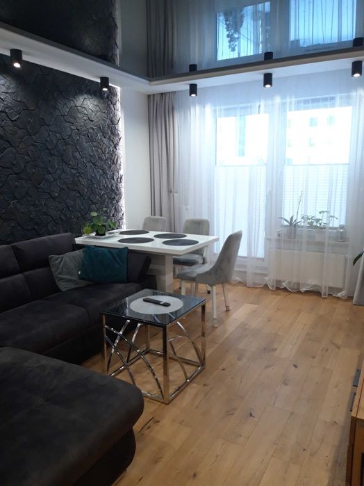 3 pokojowe mieszkanie w stanie idealnym z ogródkiem i piwnicą w cenie