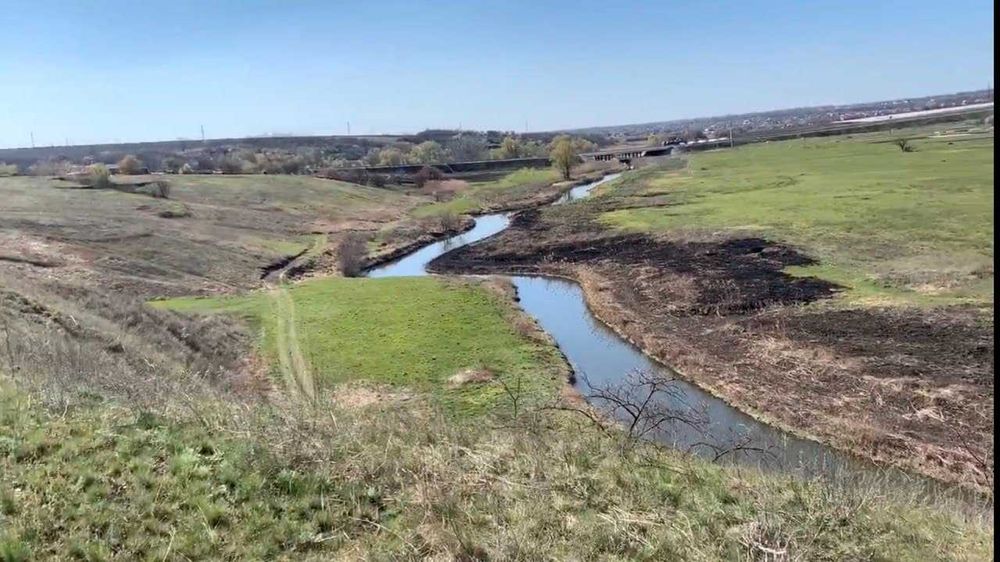 Участок 8 Га в живописном месте на берегу реки