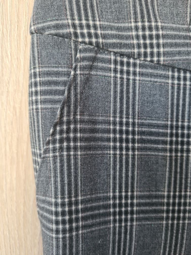Spodnie wyjściowe w kratkę