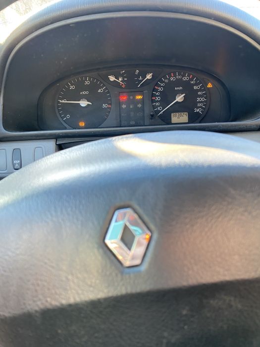 Продам renault laguna 2 2002