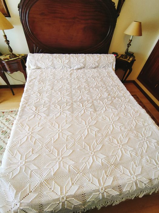 Colchas de renda trabalhadas à mão