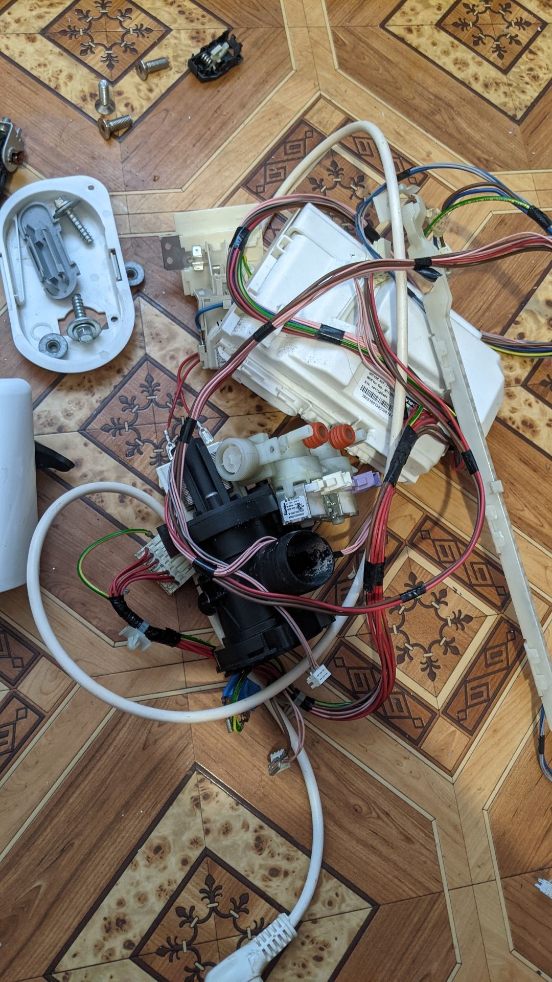 Мотор до пральної машини Whirlpool FWSF 61053 W UA двигун електронік