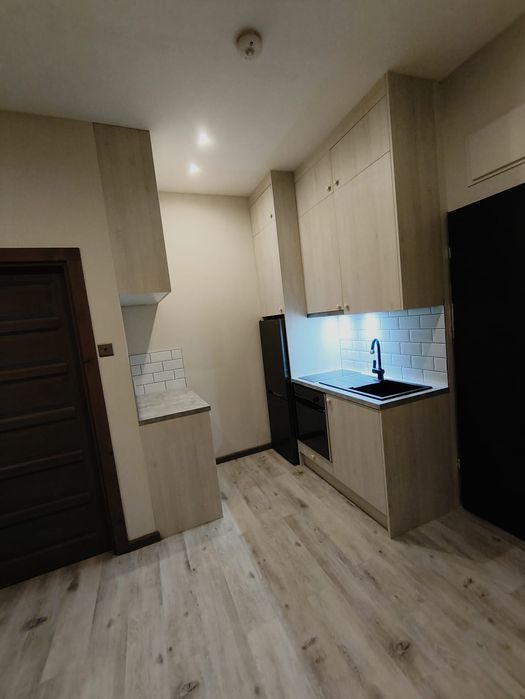 mieszkanie w centrum, 2700 miesięcznie z rachunkami,